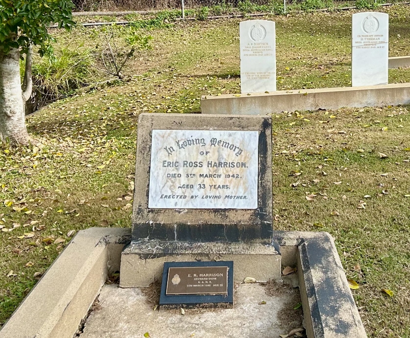 Eric Harrison's headstone